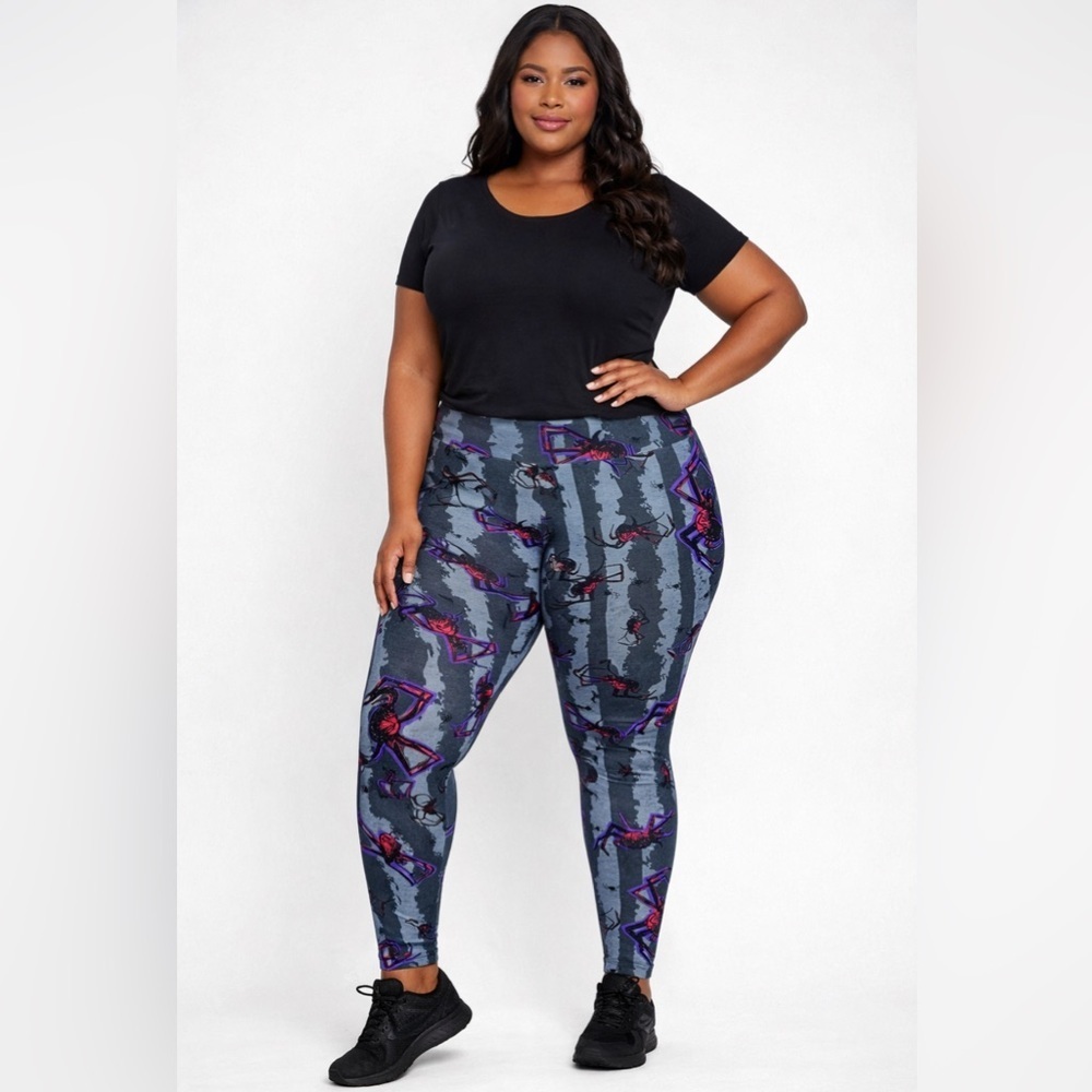 Lularoe spider leggings size Tall and curvy size 20-26 TC2 gray Halloween